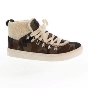Very G. Snuggly Sherpa Sneaker Camouflage